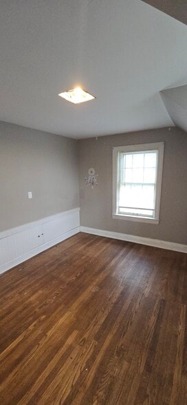 More Photos Of 4502 Fegenbush Ln, Louisville Specialty For Sale