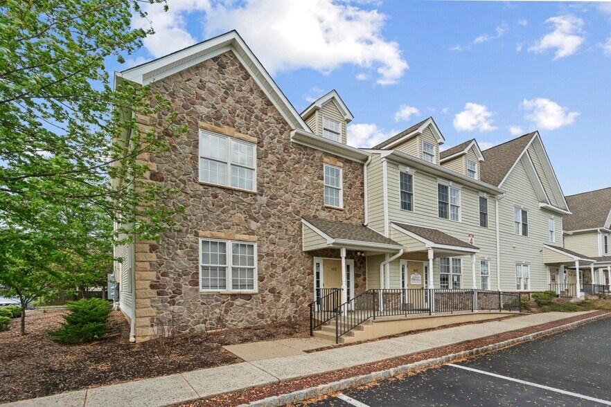 More Photos Of 4 Walter E Foran Blvd, Flemington Office For Sale