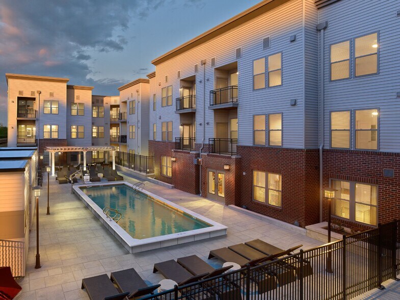 More Photos Of 335 E King St, Malvern Apartments For Lease