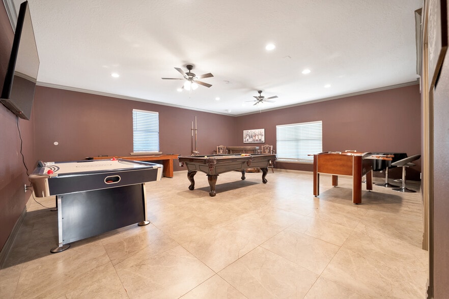 More Photos Of 5607 Sapp Rd, Conroe Lodge Meeting Hall For Sale