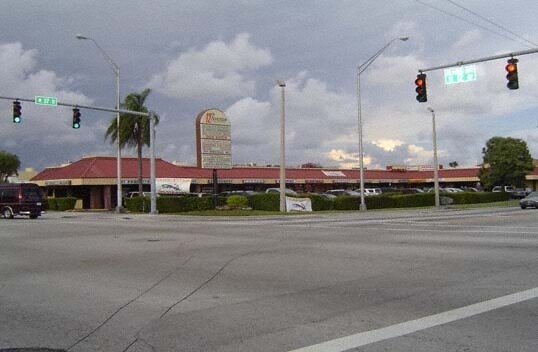 More Photos Of 1169-1199 W 37th St, Hialeah Storefront For Lease