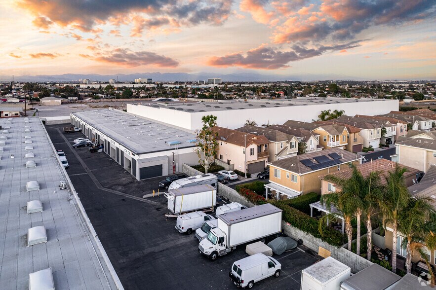 More Photos Of 20900-20910 Normandie Ave, Los Angeles Distribution For Lease
