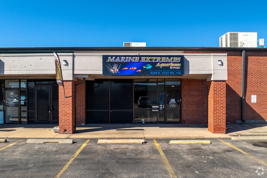 More Photos Of 6249 E 21st St, Wichita Storefront For Lease