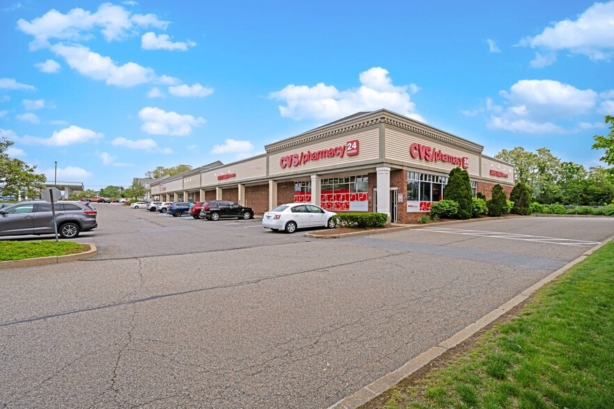 More Photos Of 2-8 Pilgrim Hill Rd, Plymouth Storefront For Sale