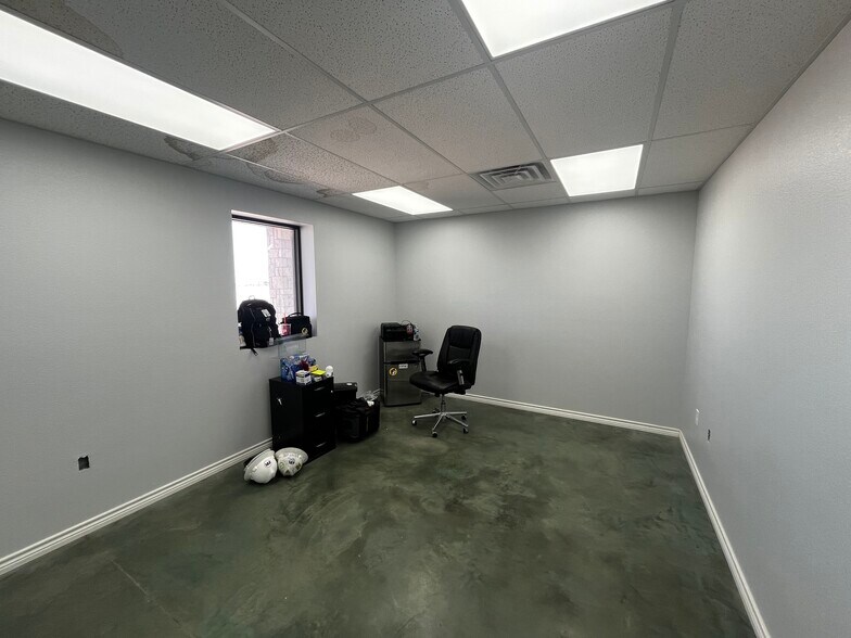 More Photos Of 4612 County Road 128, Midland Industrial For Lease