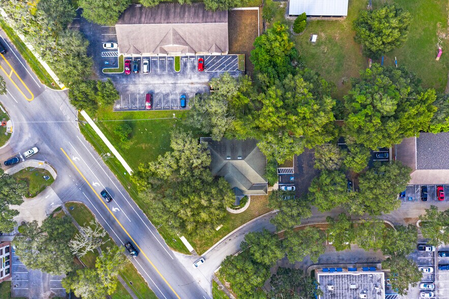 More Photos Of 3203 Lithia Pinecrest Rd, Valrico Medical For Sale