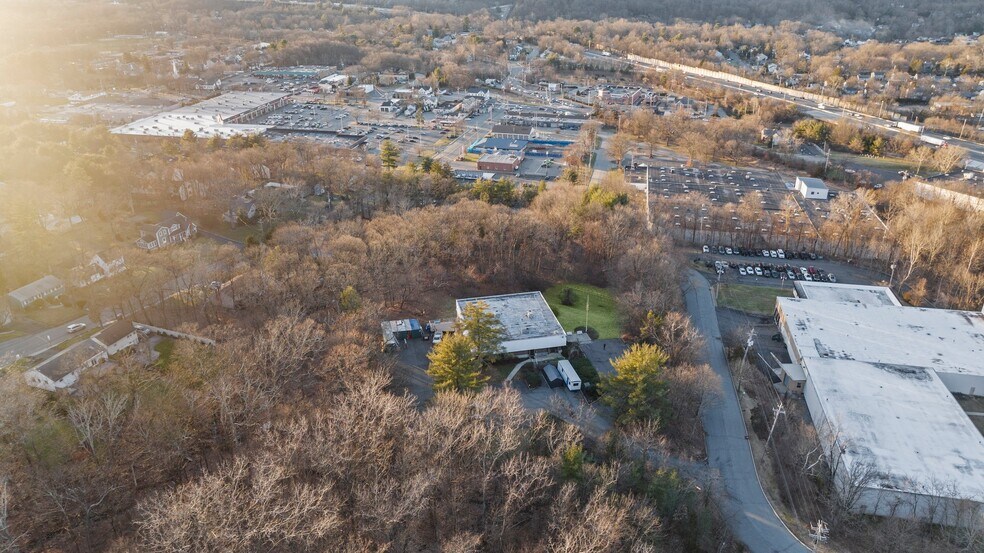 More Photos Of 6 Raritan Rd, Oakland Warehouse For Sale