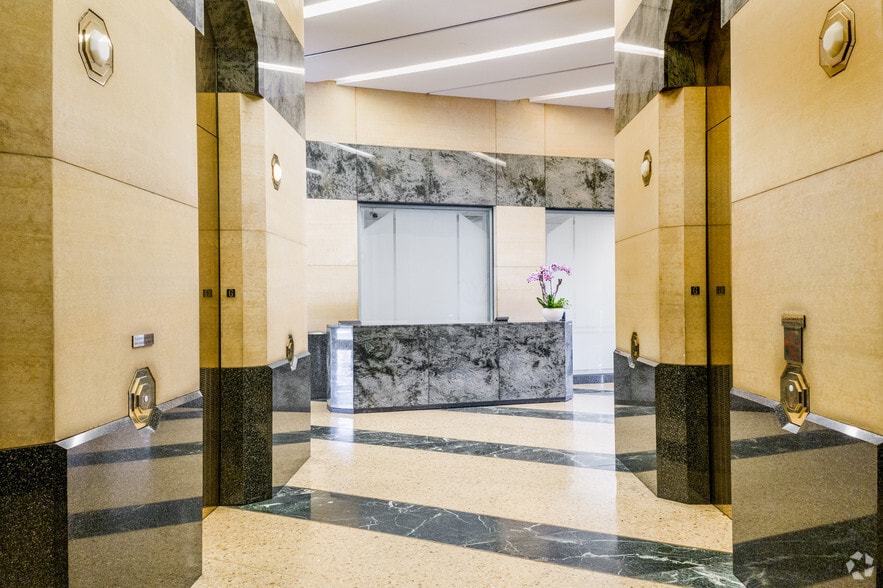 More Photos Of 10940 Wilshire Blvd, Los Angeles Office For Lease