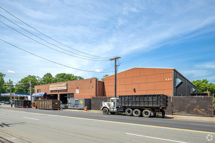 More Photos Of 483-495 Frelinghuysen Ave, Newark Warehouse For Lease