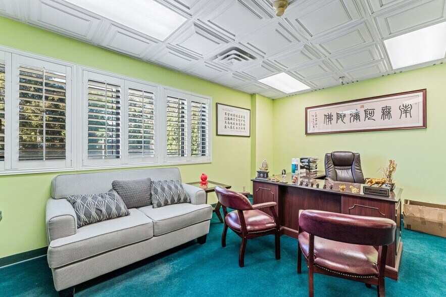 More Photos Of 1455 Monterey Pass Rd, Monterey Park Office Residential For Lease