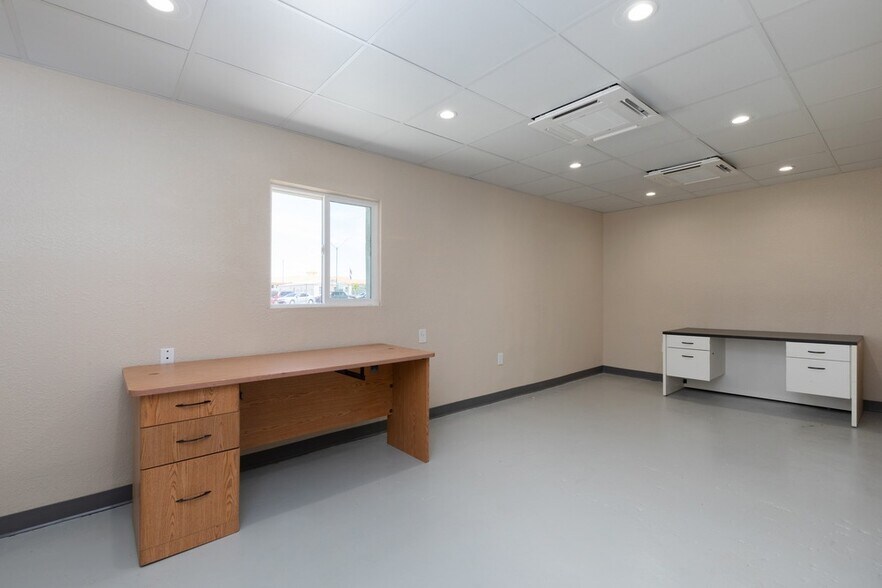 More Photos Of 2625 E Van Buren St, Phoenix Healthcare For Sale