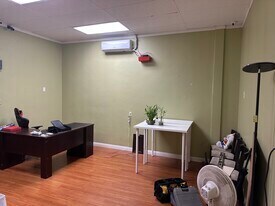 More Photos Of 114-116 E Live Oak Ave, Arcadia Storefront For Lease