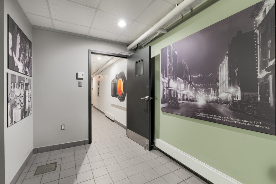 More Photos Of 80-90 Rue Wellington N, Sherbrooke General Retail For Lease