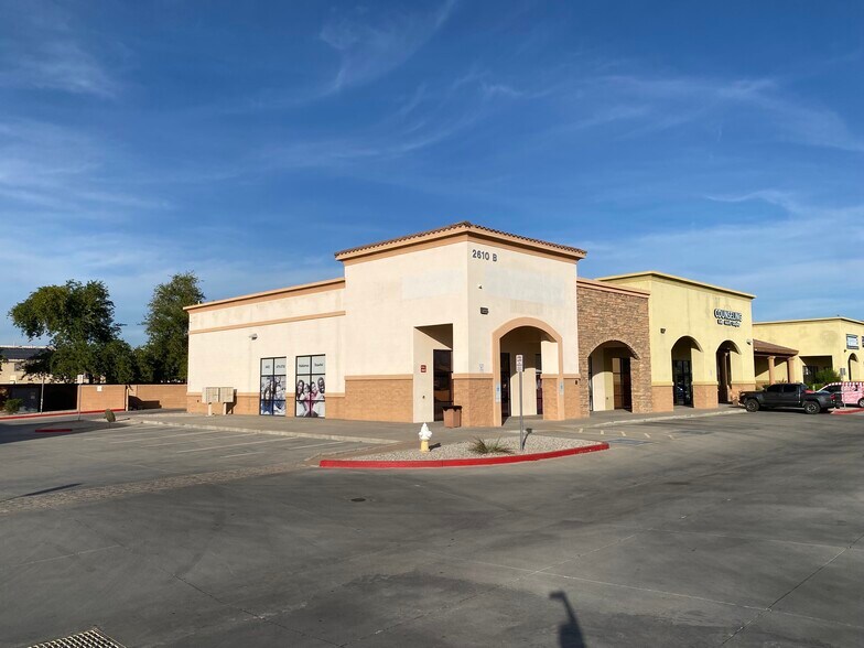 More Photos Of 2610 W Baseline Rd, Phoenix Storefront Retail Office For Lease