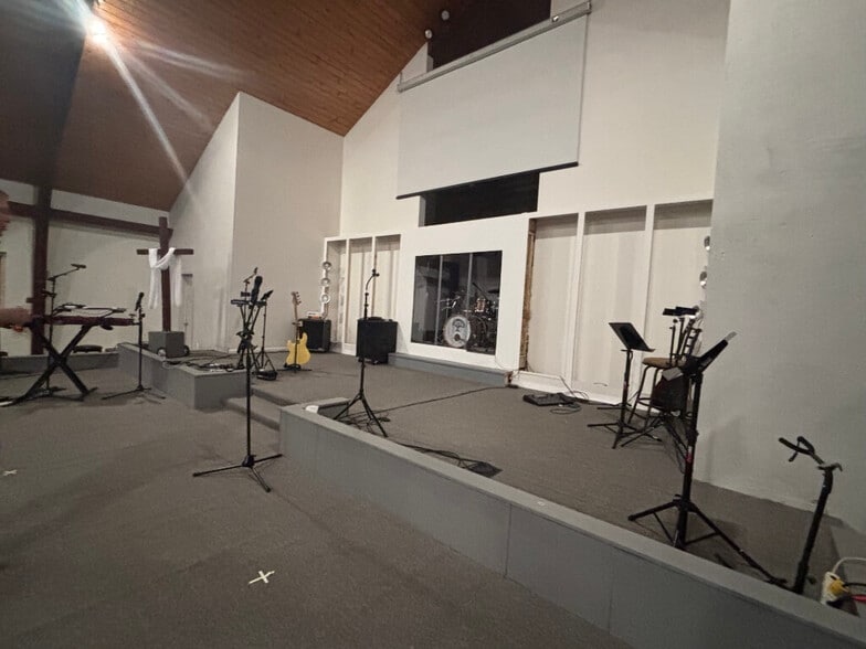 More Photos Of 3789 Venoy Rd, Wayne Religious Facility For Sale