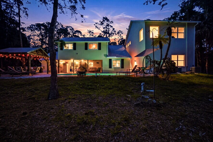 More Photos Of 4120 3rd Ave NW, Naples Apartments For Sale