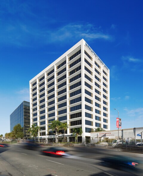 More Photos Of 16255 Ventura Blvd, Encino Office For Lease