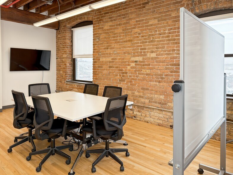 More Photos Of 1918 N Mendell St, Chicago Coworking Space