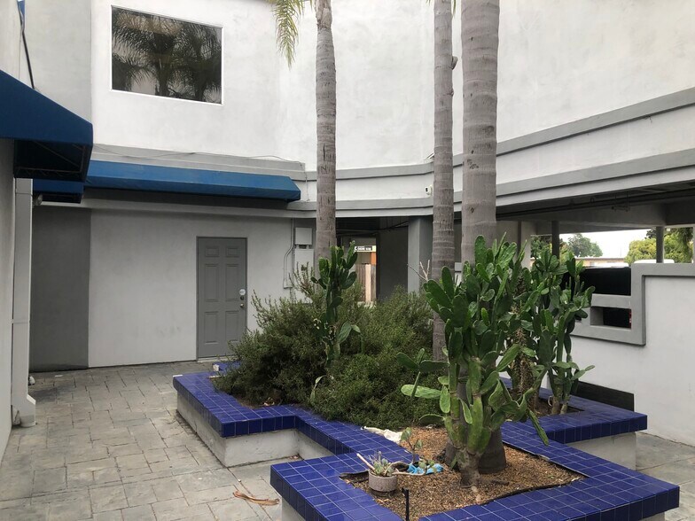 More Photos Of 424-428 Broadway, Chula Vista Office For Sale