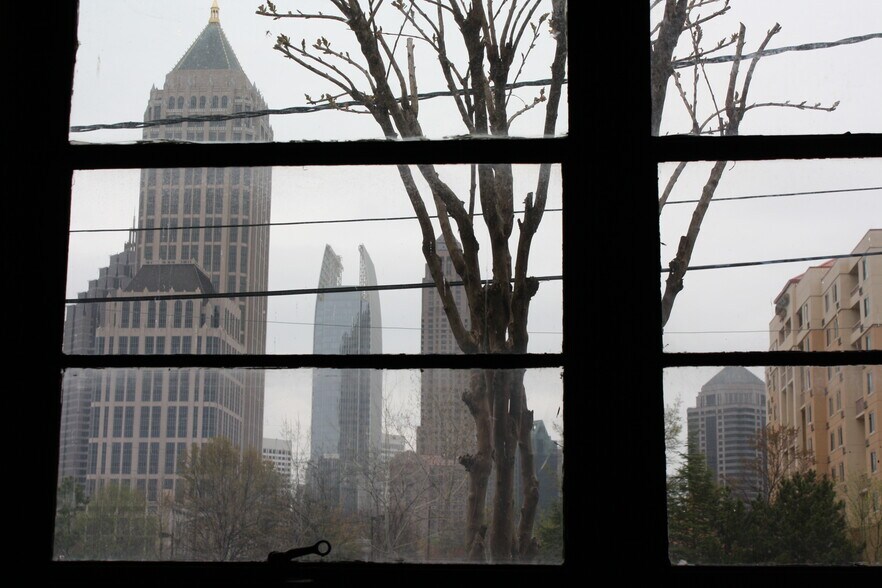 More Photos Of 216 14th St NW, Atlanta Coworking Space