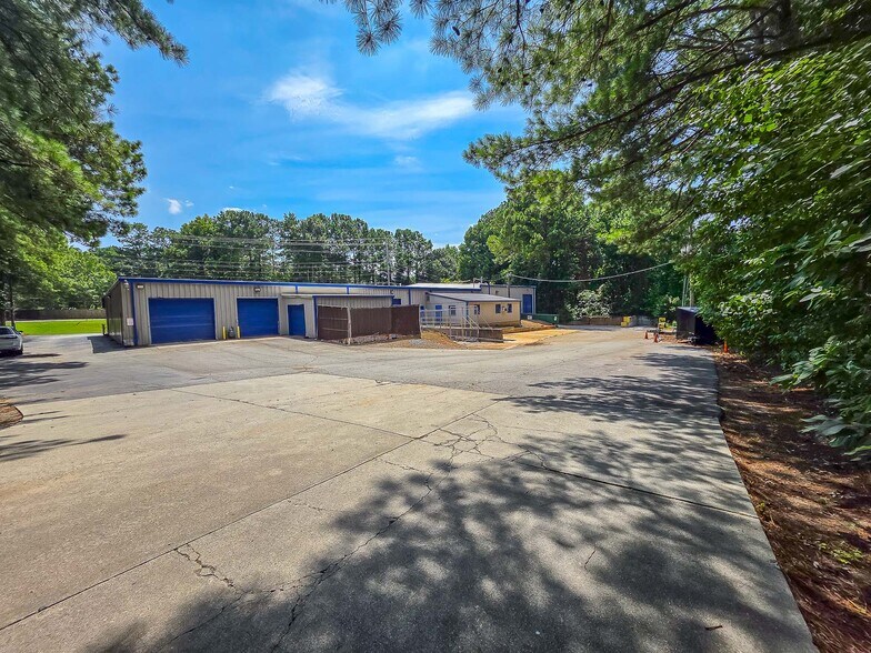 More Photos Of 3800 New McEver Rd, Acworth Warehouse For Lease