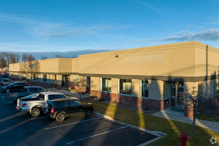 More Photos Of 25873-25893 Meadowbrook Rd, Novi Flex For Sale