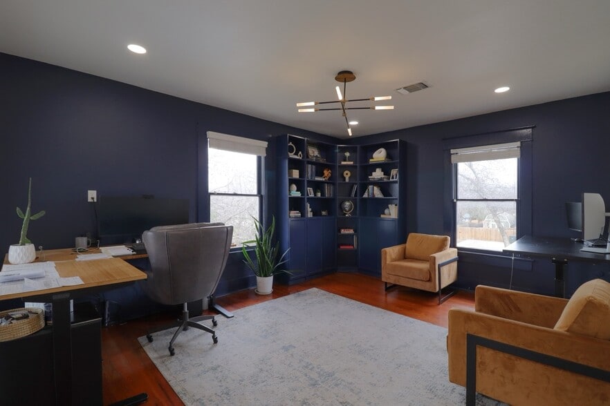 More Photos Of 1102 S Rock St, Georgetown Office Residential For Sale