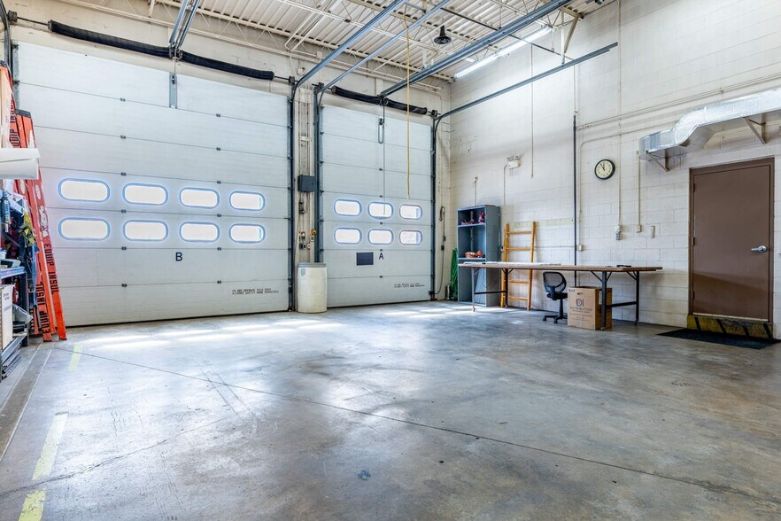 More Photos Of 5020 Frederick Pike, Dayton Warehouse For Sale