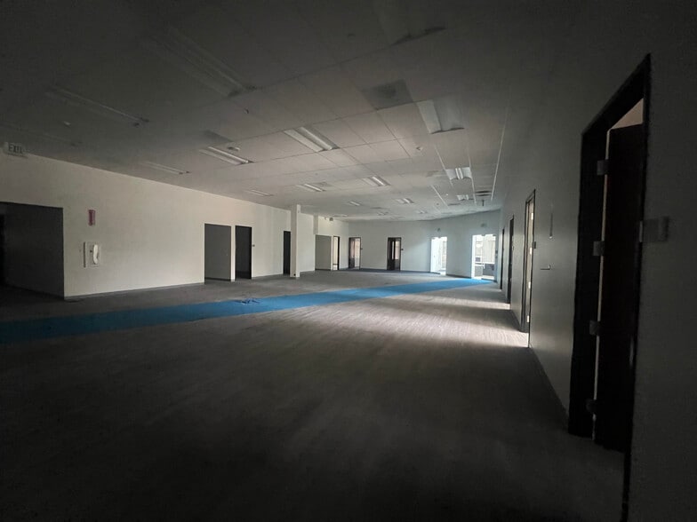 More Photos Of 5555 Ontario Mills Pky, Ontario Warehouse For Sale