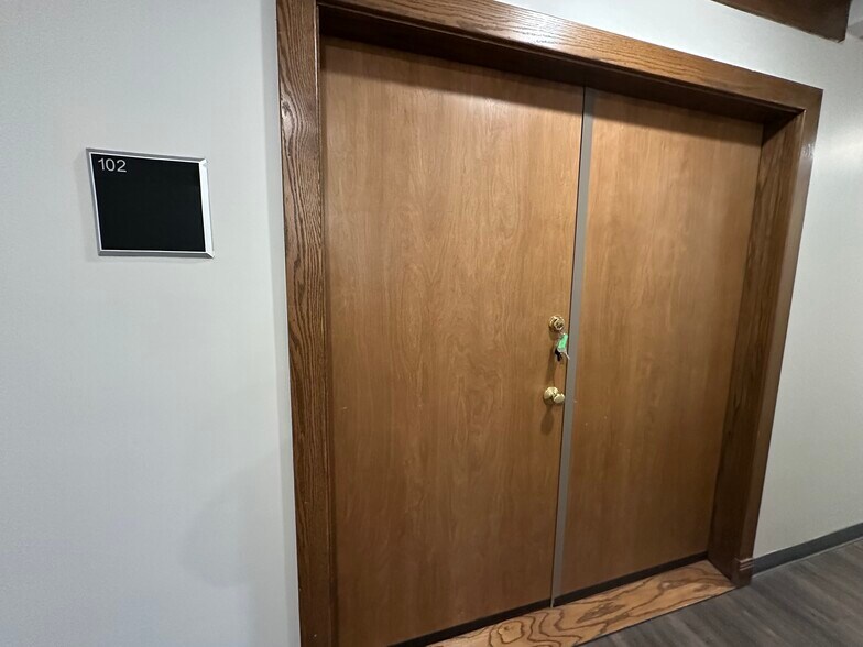 More Photos Of 9245 Calumet Ave, Munster Office Residential For Sale