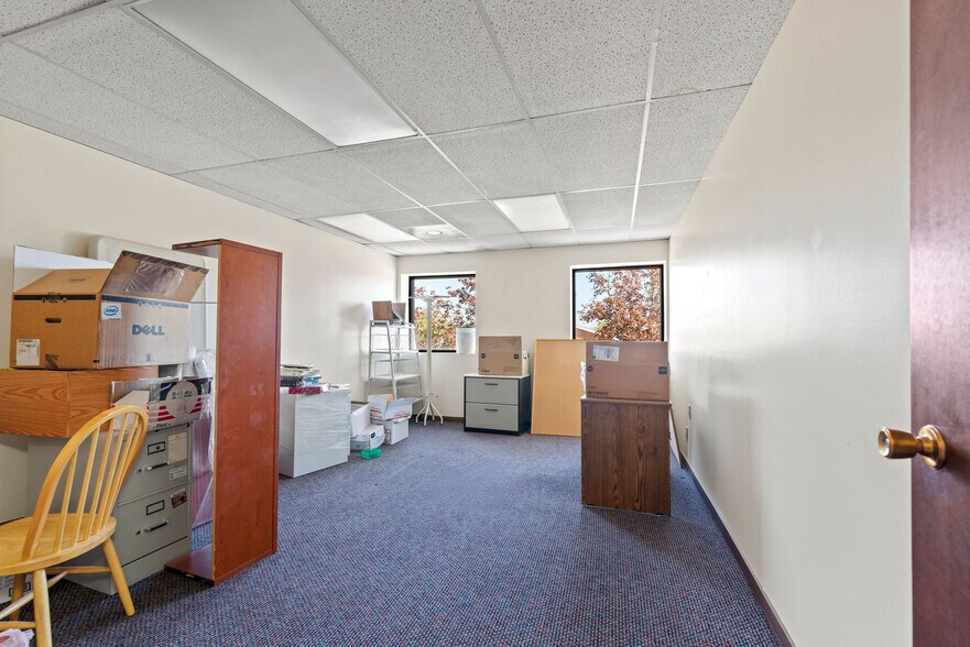 More Photos Of 6000 Fashion Blvd, Salt Lake City Office For Sale