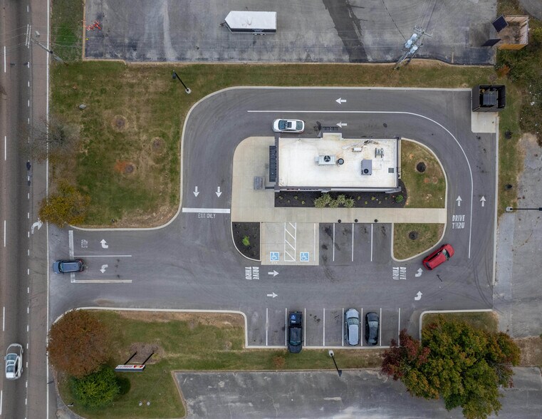 More Photos Of 1683 S Highland Ave, Jackson Fast Food For Sale