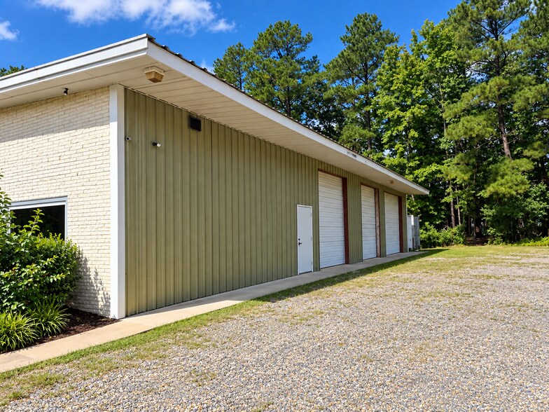 More Photos Of 21407 Great Mills Rd, Lexington Park Warehouse For Lease