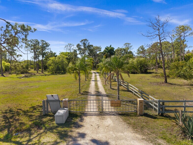 More Photos Of 15170 N Mallard Ln, Fort Myers Land For Sale