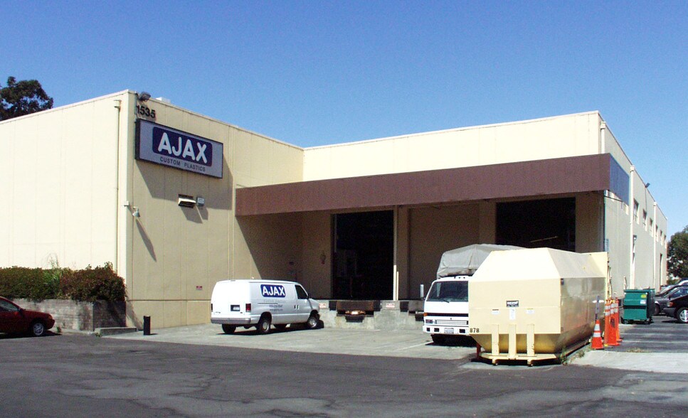 More Photos Of 1535 Rollins Rd, Burlingame Warehouse For Lease