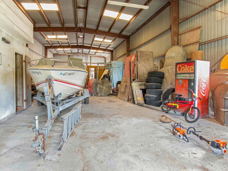 More Photos Of 3149 Harkey Rd, Pearland Industrial For Sale