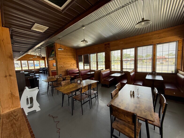 More Photos Of 340 Edgefield Rd, North Augusta Restaurant For Sale