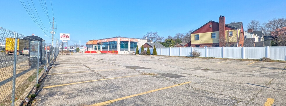 More Photos Of 564 Hempstead Tpke, West Hempstead Restaurant For Sale