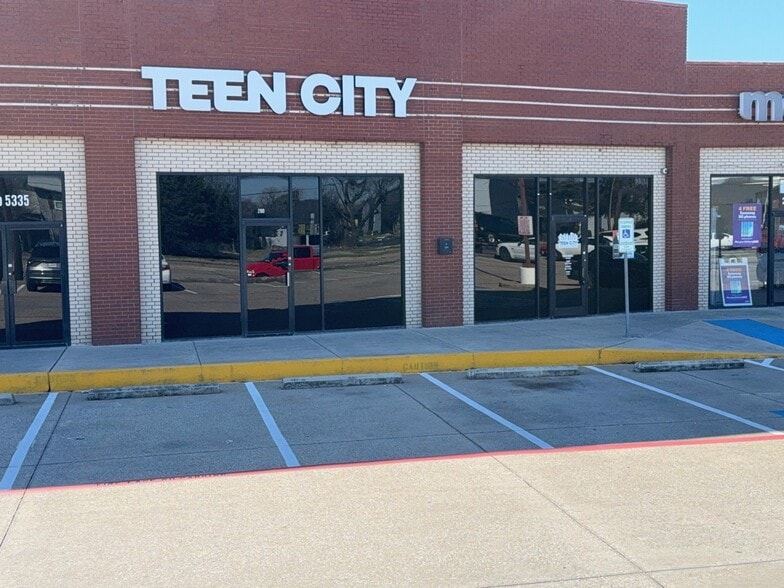 More Photos Of 5335 Broadway Blvd, Garland Unknown For Lease