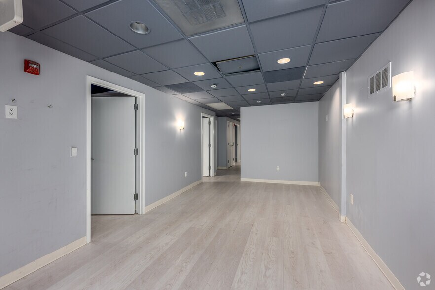 More Photos Of 4701 Randolph Rd, Rockville Medical For Lease