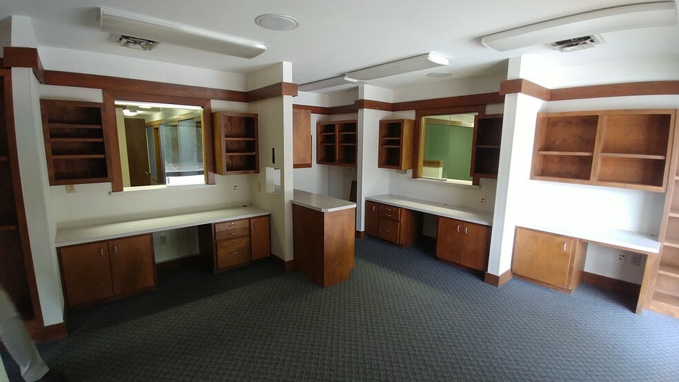 More Photos Of 556 Memorial Drive Ext, Greer Medical For Lease