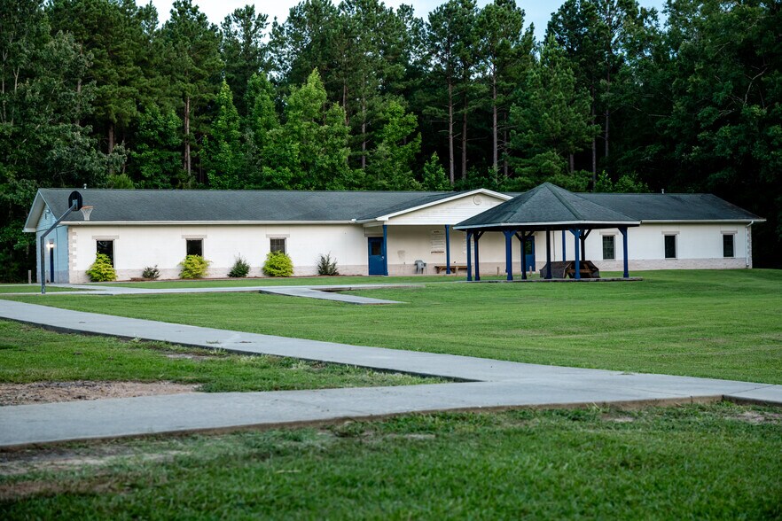 More Photos Of 626 Old River Rd, Sylvania Manufacturing For Sale