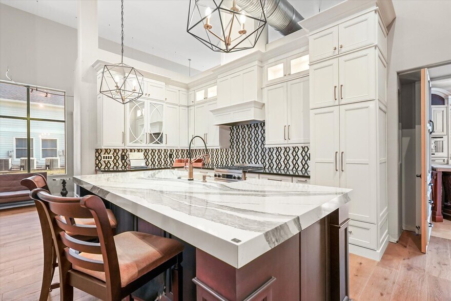 More Photos Of 141 Parliament Loop, Lake Mary Office For Sale