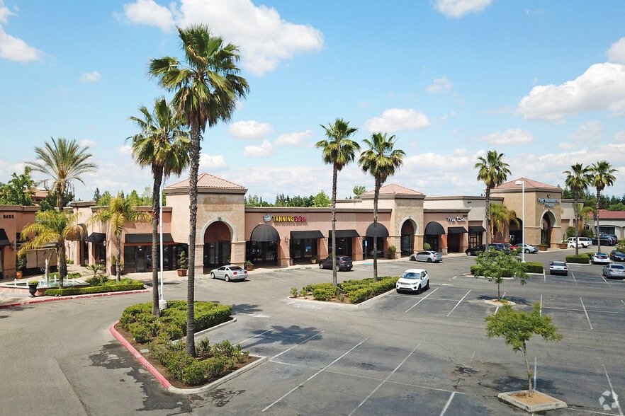 More Photos Of 9433-9447 N Fort Washington Rd, Fresno Unknown For Lease