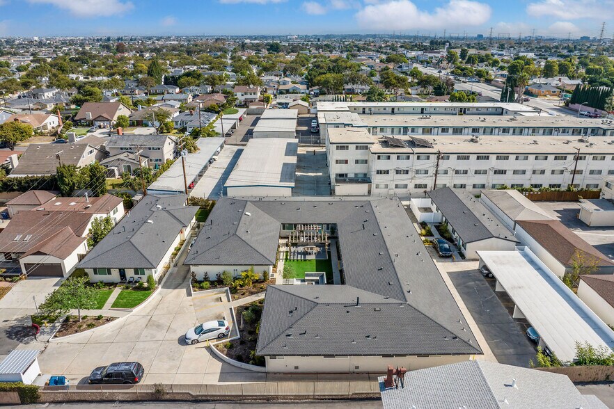 Primary Photo Of 17302 Ermanita Ave, Torrance Apartments For Sale