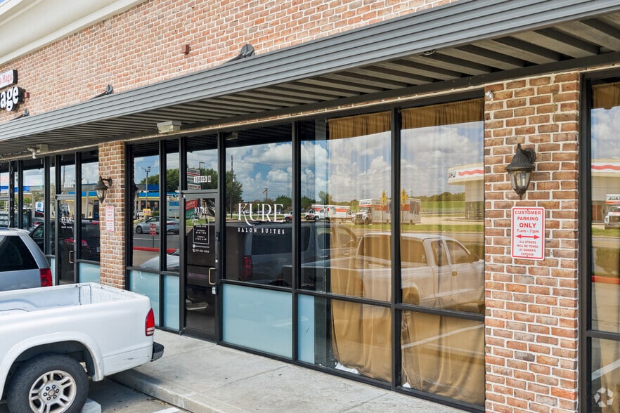 More Photos Of 15015 Westheimer Rd, Houston Unknown For Lease