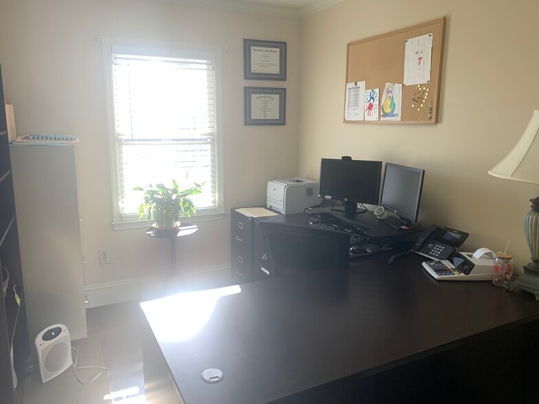 More Photos Of 1165 Cedar Shoals Dr, Athens Loft Creative Space For Sale