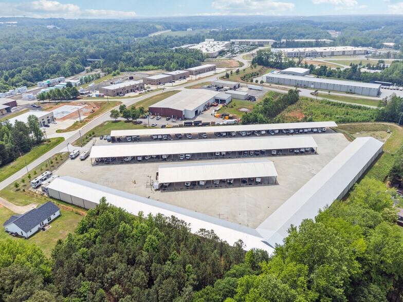 More Photos Of 4302 Mcbrayer Rd, Oakwood Self Storage For Sale