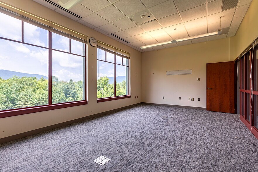 More Photos Of 178 Conservation Way, Sunderland Office For Sale