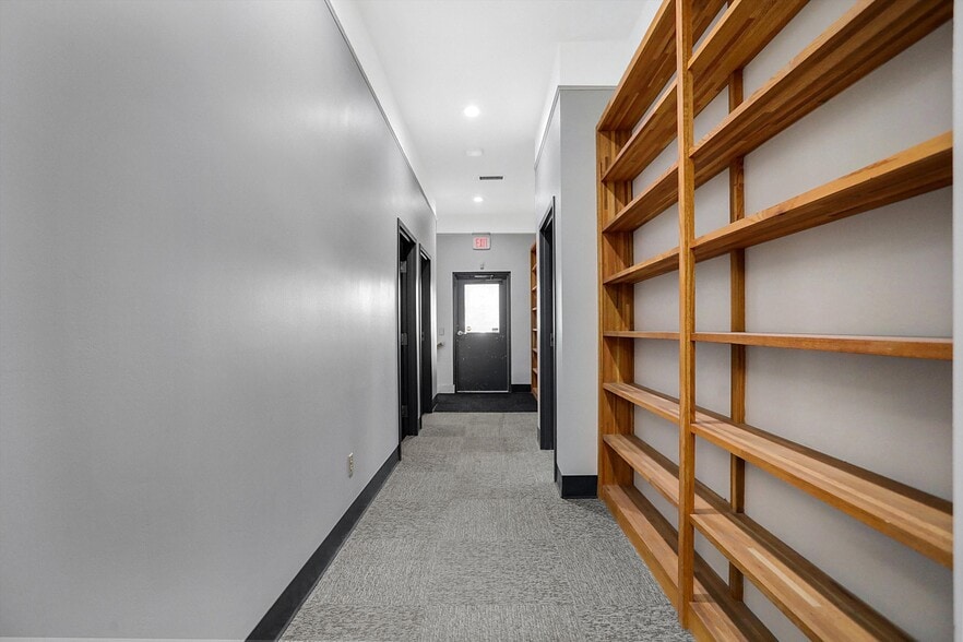 More Photos Of 615 Russell Ave, Indianapolis Medical For Sale